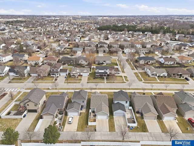 8223 Ryley Lane, Lincoln, NE 68512