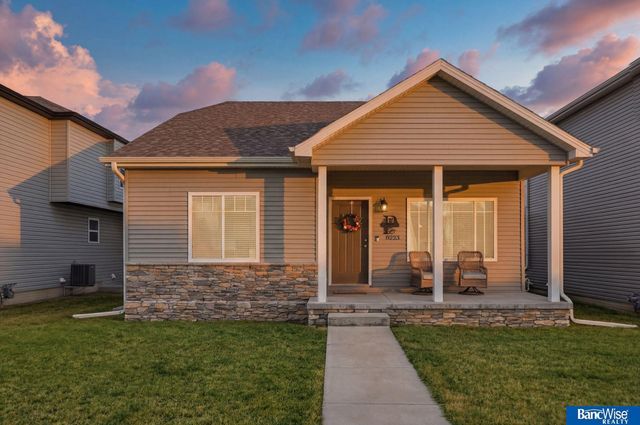 8223 Ryley Lane, Lincoln, NE 68512