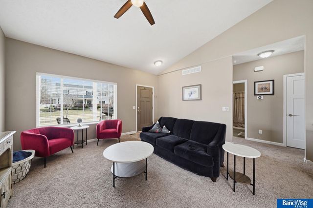 8223 Ryley Lane, Lincoln, NE 68512