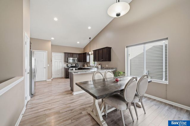 8223 Ryley Lane, Lincoln, NE 68512