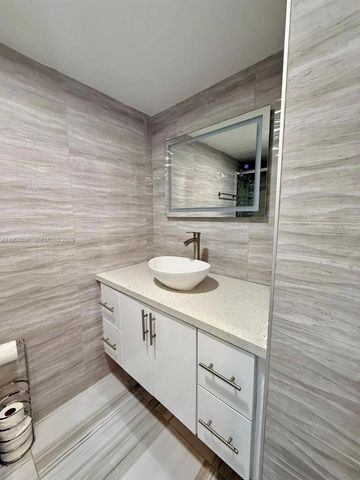 18051 Biscayne Boulevard 1604, Aventura, FL 33160