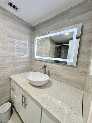 18051 Biscayne Boulevard 1604, Aventura, FL 33160