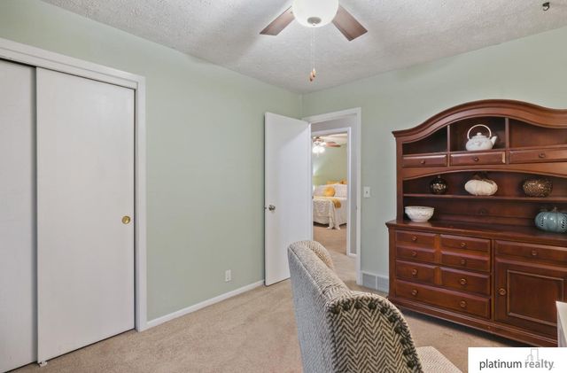 1028 S 217th Avenue, Omaha, NE 68022