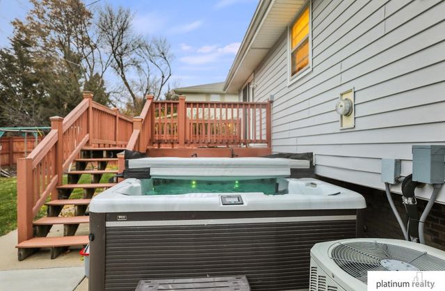 1028 S 217th Avenue, Omaha, NE 68022