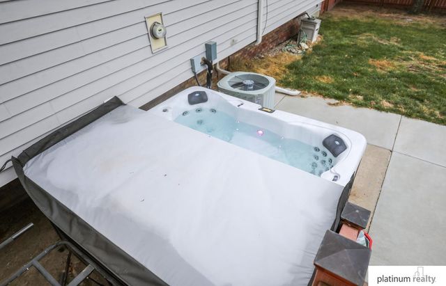 1028 S 217th Avenue, Omaha, NE 68022