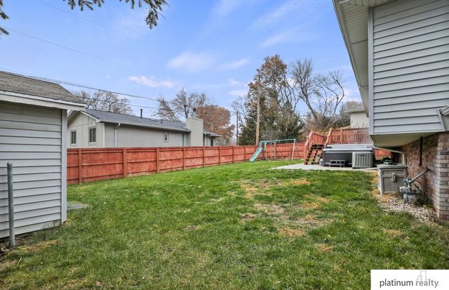 1028 S 217th Avenue, Omaha, NE 68022