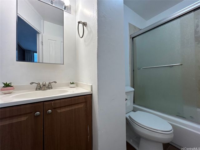 2847 Waialae Avenue 409, Honolulu, HI 96826