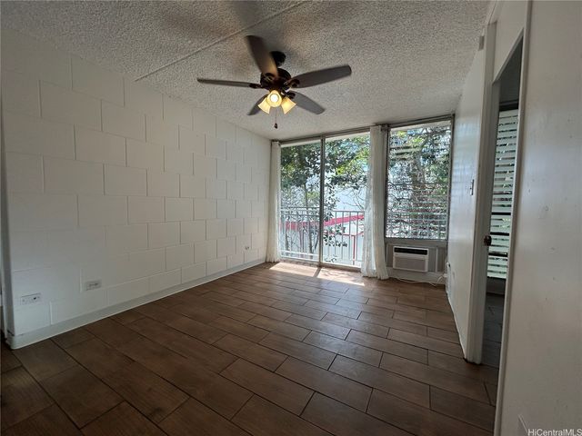 2847 Waialae Avenue 409, Honolulu, HI 96826