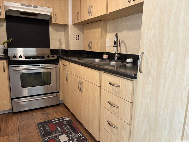 2847 Waialae Avenue 409, Honolulu, HI 96826