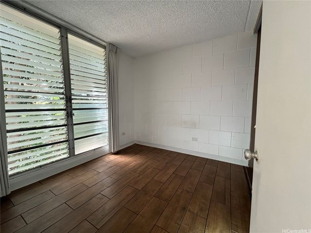 2847 Waialae Avenue 409, Honolulu, HI 96826