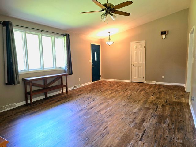 788 S 200 W, Hebron, IN 46341