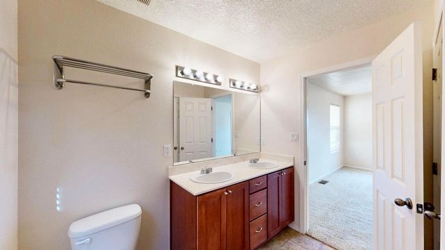 2946 Payton Trail SW, Albuquerque, NM 87121