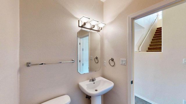 2946 Payton Trail SW, Albuquerque, NM 87121