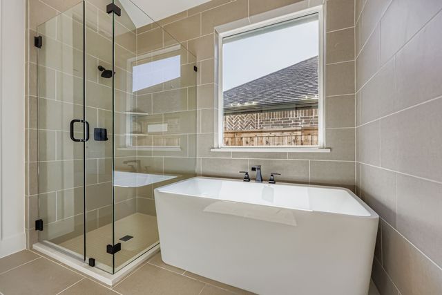 1805 Flowerfield Lane, Mansfield, TX 76063