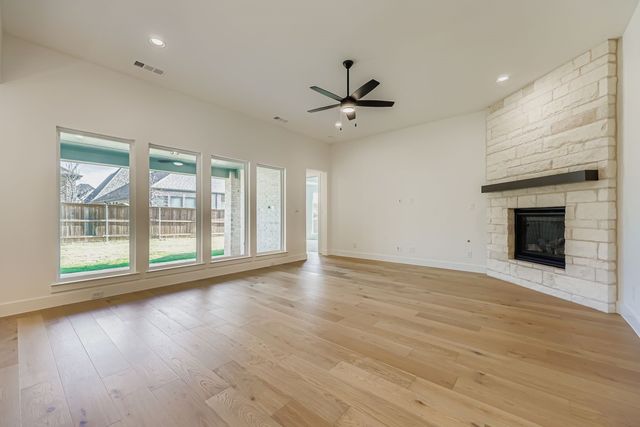 1805 Flowerfield Lane, Mansfield, TX 76063