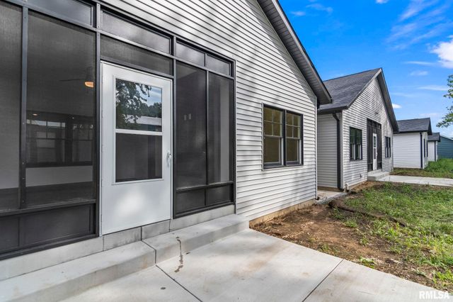 1709 Ambleside Drive, Springfield, IL 62711