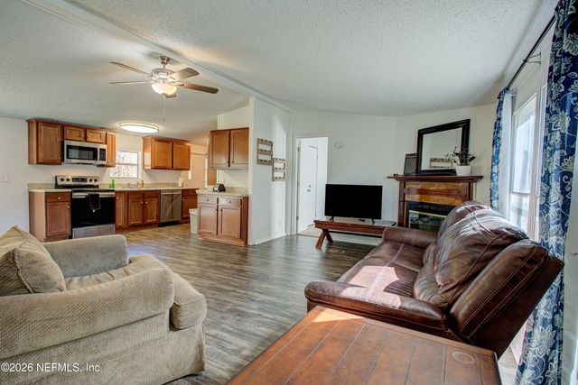 1690 FREEDOM Drive, Middleburg, FL 32068