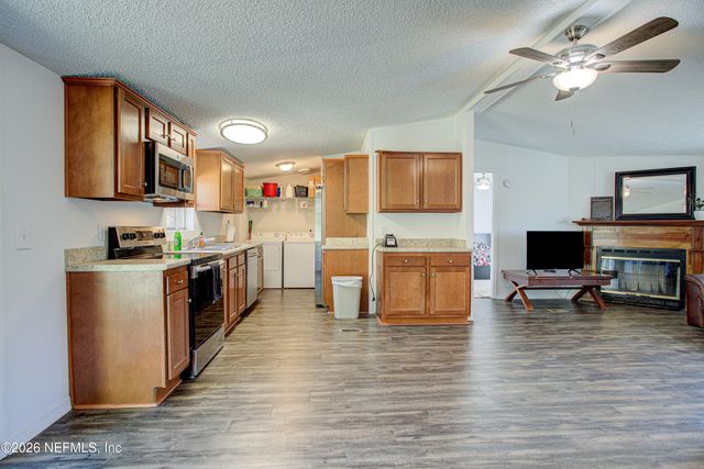 1690 FREEDOM Drive, Middleburg, FL 32068