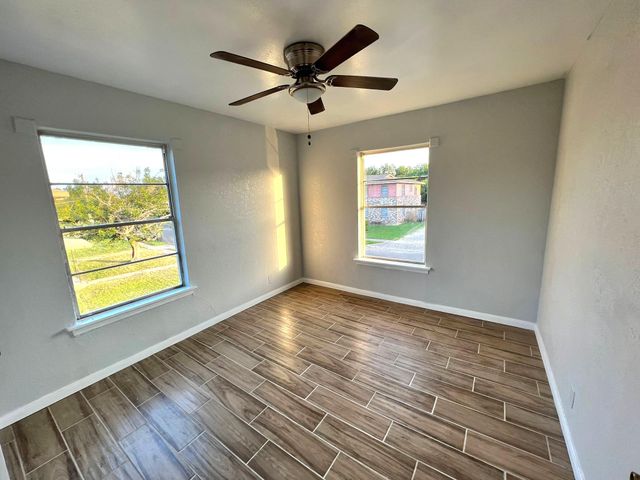 805 Sissom RD, Killeen, TX 76541