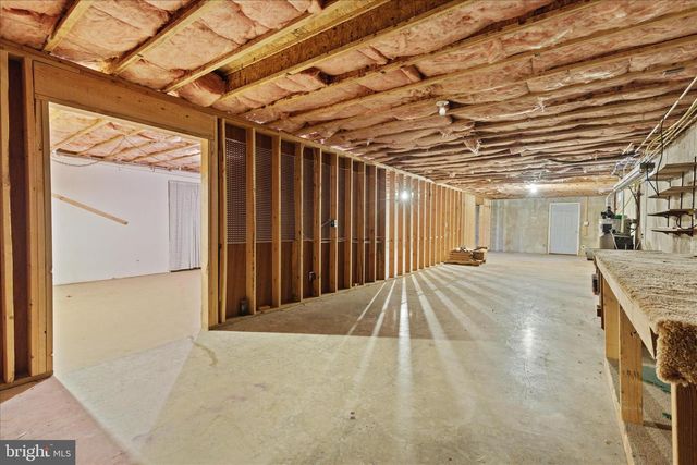 205 CLYDE BORUM RD, Inwood, WV 25428