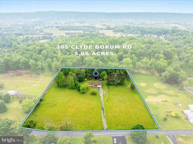 205 CLYDE BORUM RD, Inwood, WV 25428