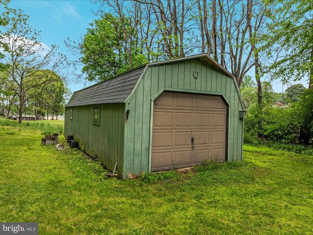 205 CLYDE BORUM RD, Inwood, WV 25428
