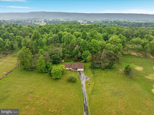 205 CLYDE BORUM RD, Inwood, WV 25428