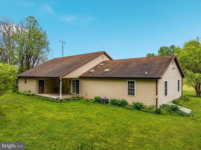 205 CLYDE BORUM RD, Inwood, WV 25428