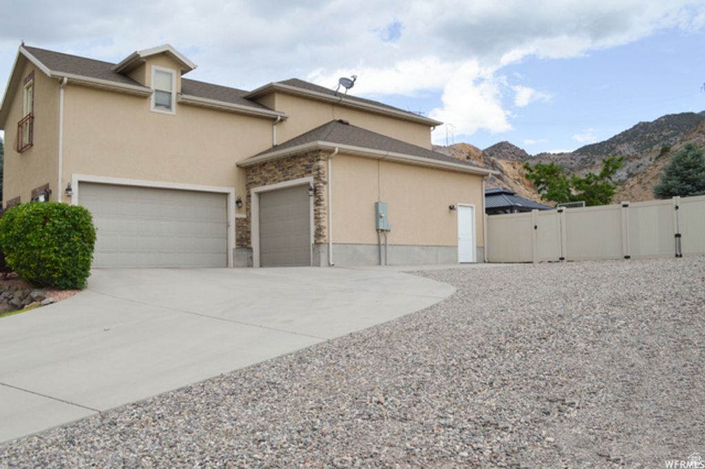 Image 4 of property listing at 691 S 530 E, Monroe, UT 84754