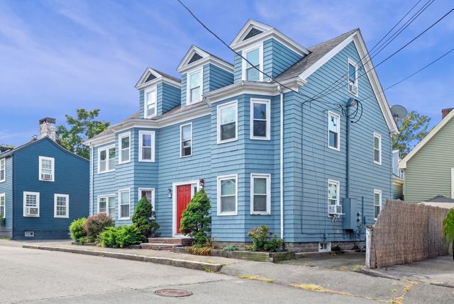 21 Mall St 2, Salem, MA 01970