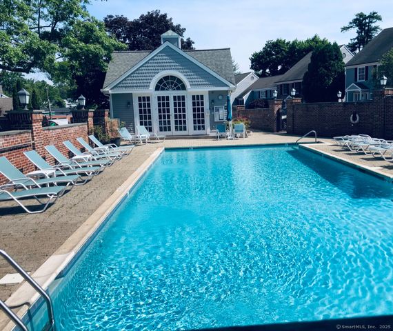 11 Pond Lane 11, Darien, CT 06820