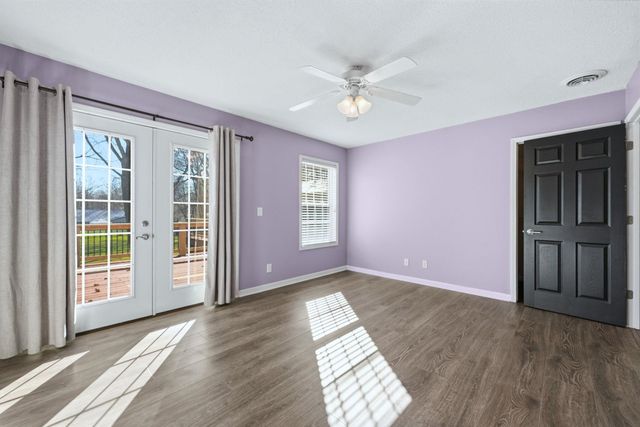 2438 S Woodland Trail, Warsaw, IN 46580