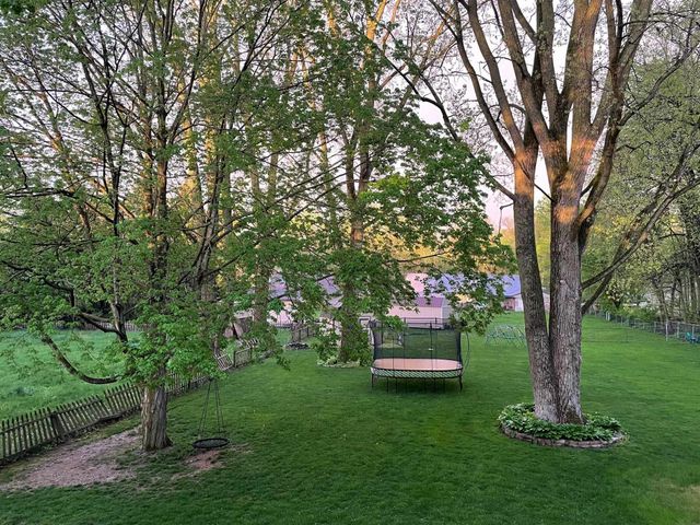 2438 S Woodland Trail, Warsaw, IN 46580