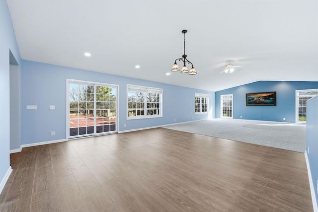 2438 S Woodland Trail, Warsaw, IN 46580