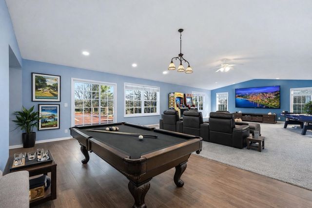 2438 S Woodland Trail, Warsaw, IN 46580