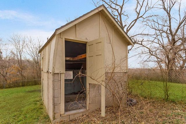 5416 N Denver Avenue, Kansas City, MO 64119