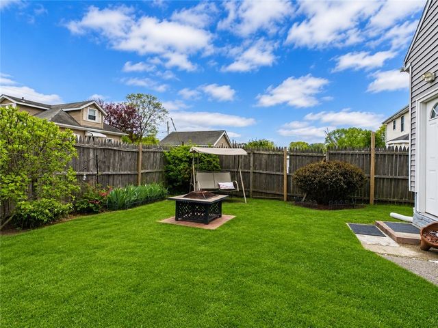 78 Shand Avenue, Warwick, RI 02889