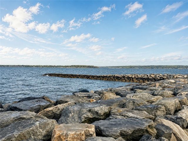 78 Shand Avenue, Warwick, RI 02889