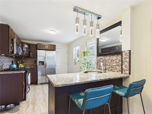 78 Shand Avenue, Warwick, RI 02889