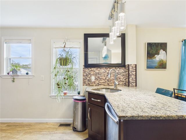 78 Shand Avenue, Warwick, RI 02889