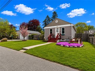 78 Shand Avenue, Warwick, RI 02889