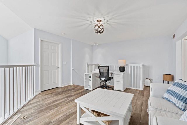 14900 W Wilbur DRIVE #1207, New Berlin, WI 53151