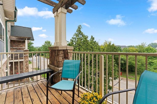 14900 W Wilbur DRIVE #1207, New Berlin, WI 53151