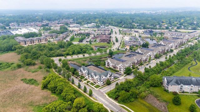 14900 W Wilbur DRIVE #1207, New Berlin, WI 53151