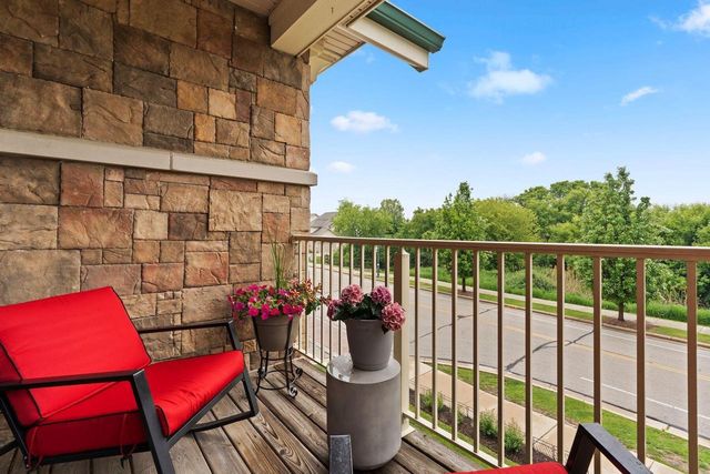 14900 W Wilbur DRIVE #1207, New Berlin, WI 53151