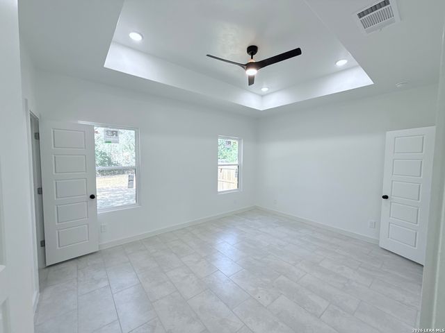 509 JUDSON DR, Devine, TX 78016
