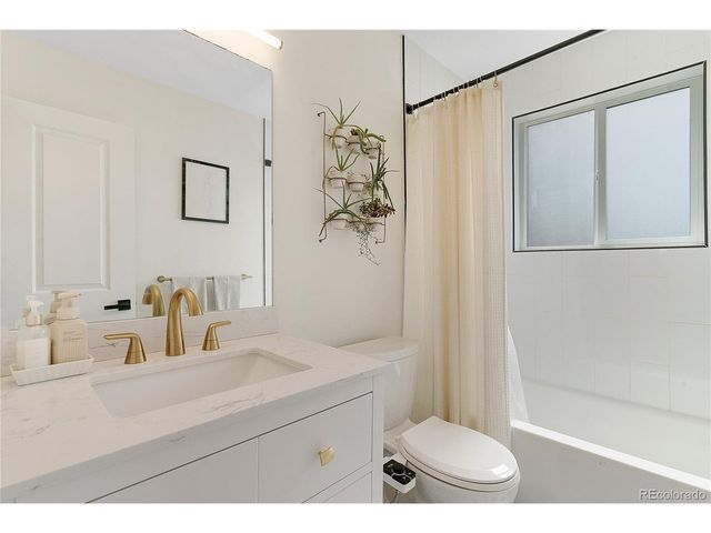 4465 S Eagle Cir, Aurora, CO 80015