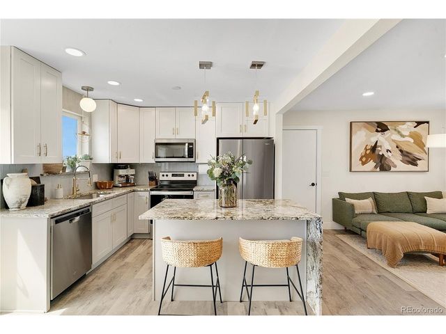 4465 S Eagle Cir, Aurora, CO 80015