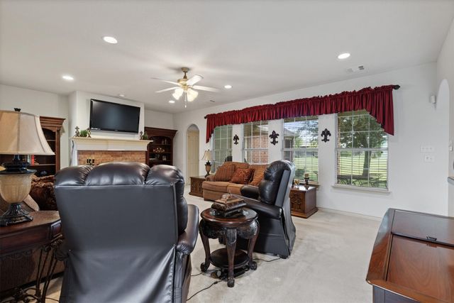 125 Deer Stream Court, Azle, TX 76020