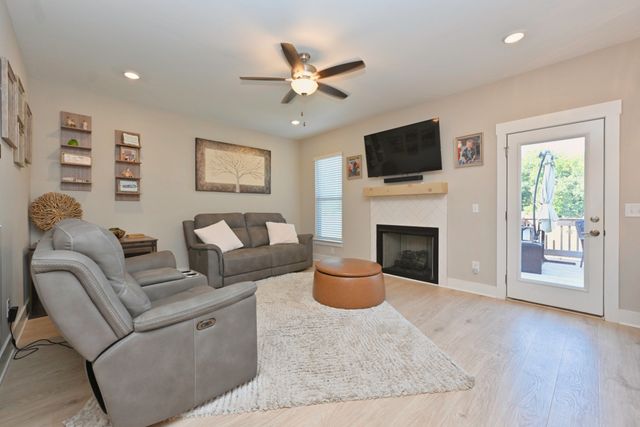227 Settlers Way, Hendersonville, TN 37075